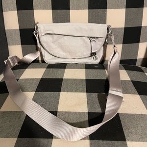 Lululemon All Night Festival Bag Micro In great condition